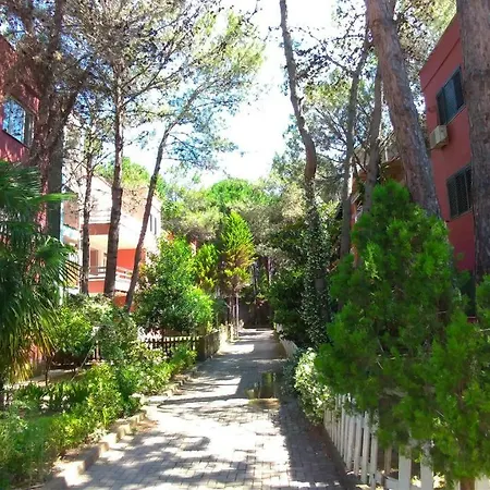 Apartment Pine Beach Golem (Tirana)