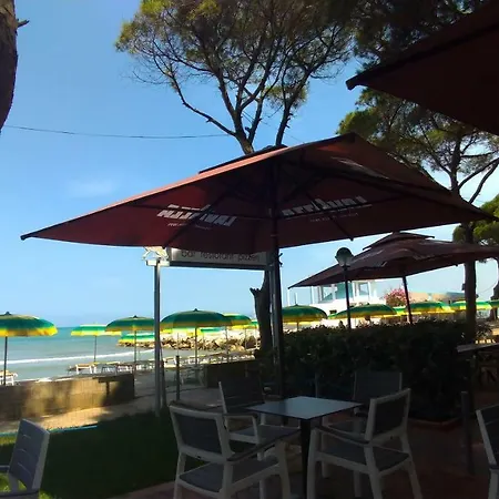 Apartment Pine Beach Golem (Tirana)