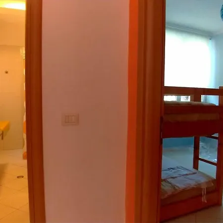 Pine Beach Apartment Golem (Tirana)